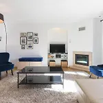Laranjeiras Deluxe By Homing Apartment *
